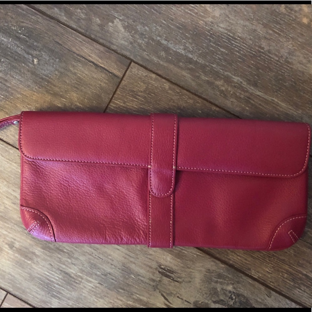 LOFT gorgeous pink wristlet EUC